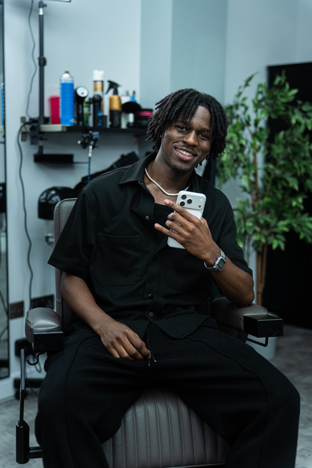 Castro, Barber at Seidi's Barbershop
